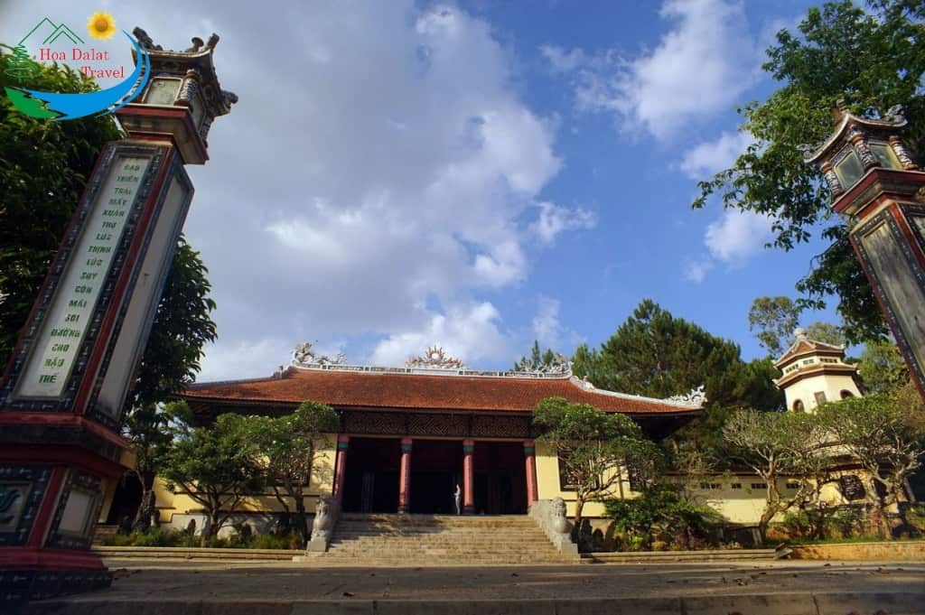Chùa Linh Sơn - Ngôi chùa đẹp nên ghé khi đến Đà Lạt