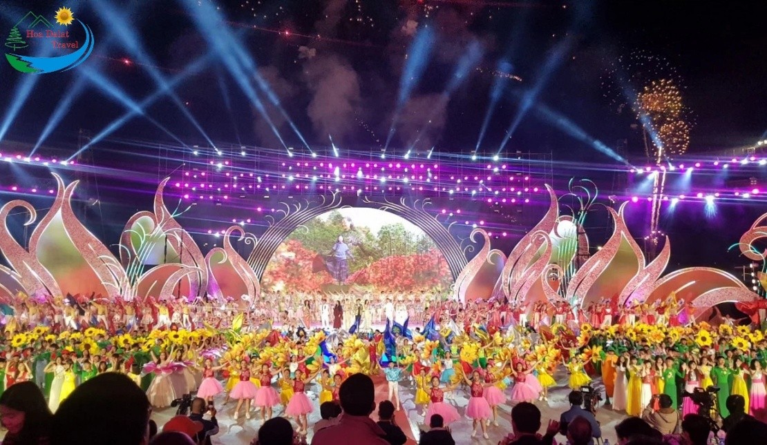 Lễ khai mạc Festival hoa Đà Lạt mở màn cho một ngày hội đặc biệt thú vị của thành phố Đà Lạt