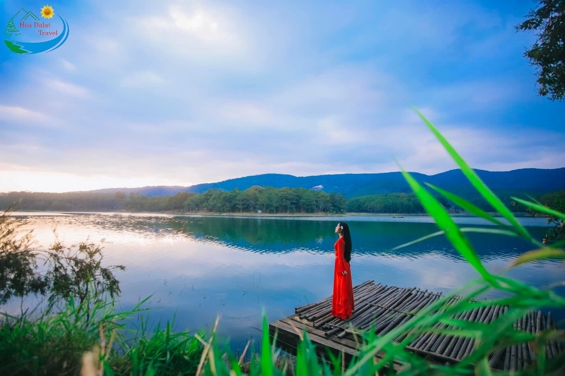 Ngắm trọn vẻ đẹp thơ mộng của hồ Tuyền Lâm