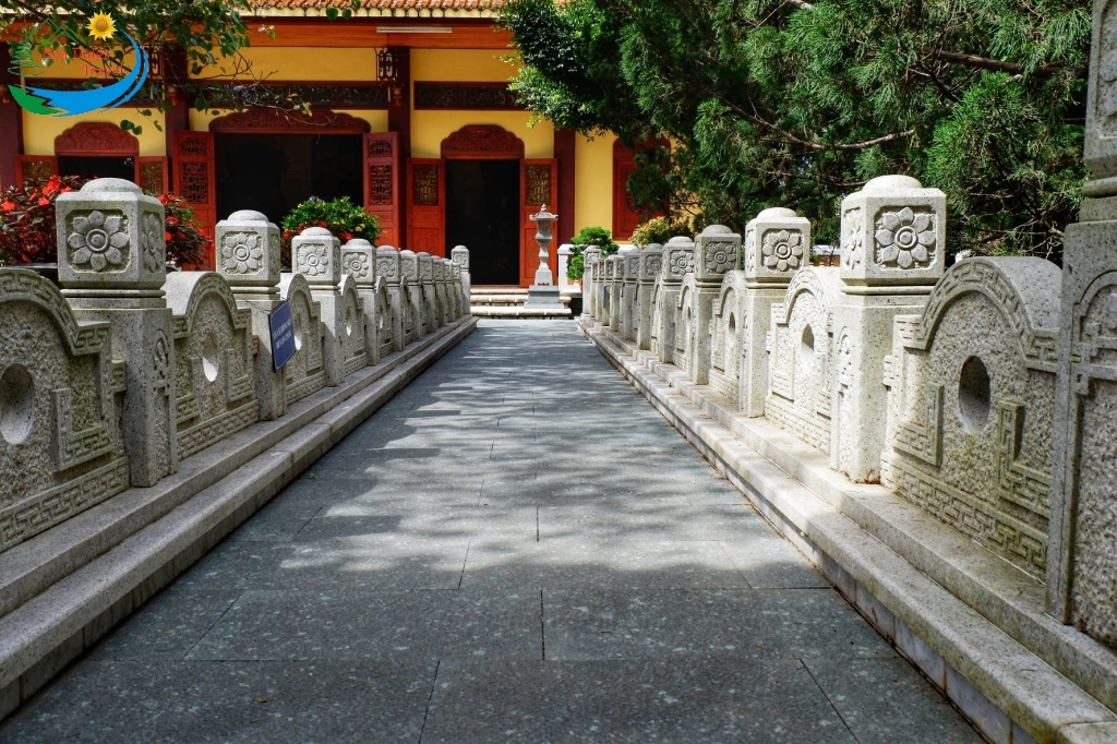 Những nét kiến trúc cổ kính, độc đáo tại thiền viện Trúc Lâm
