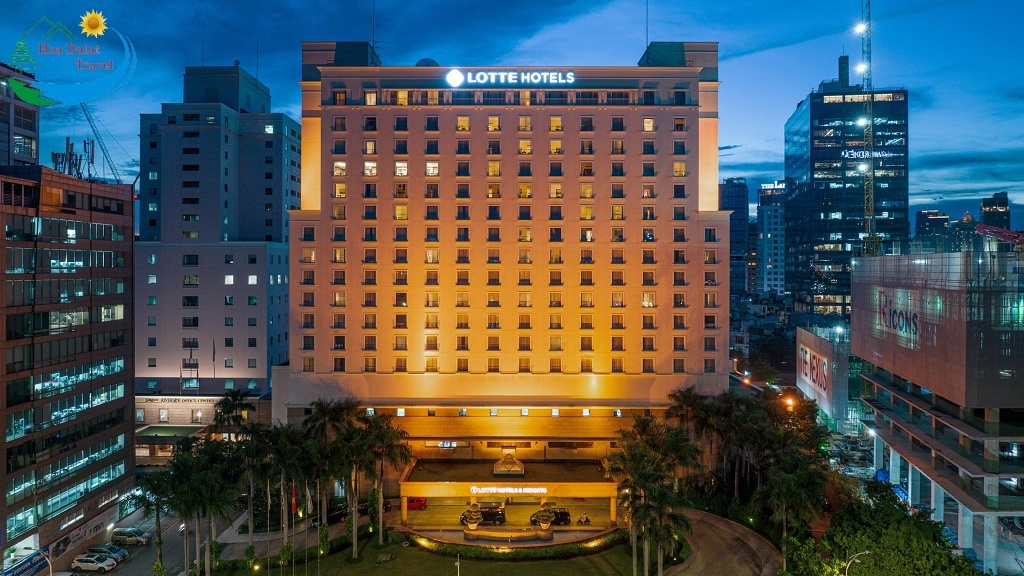 Khách sạn (Hotel)