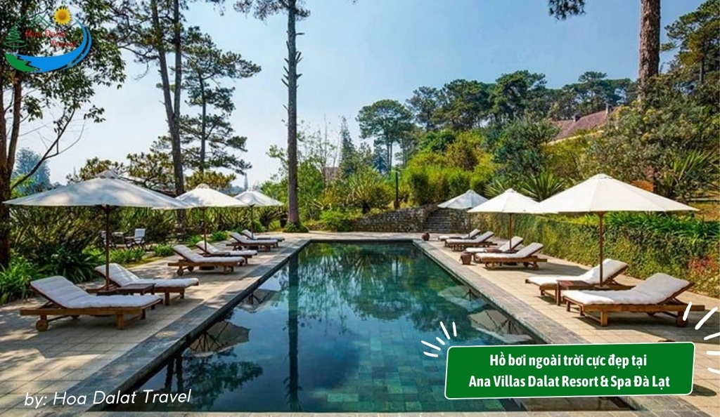 Hồ bơi của Ana Villas Dalat được làm từ đá hoa cương