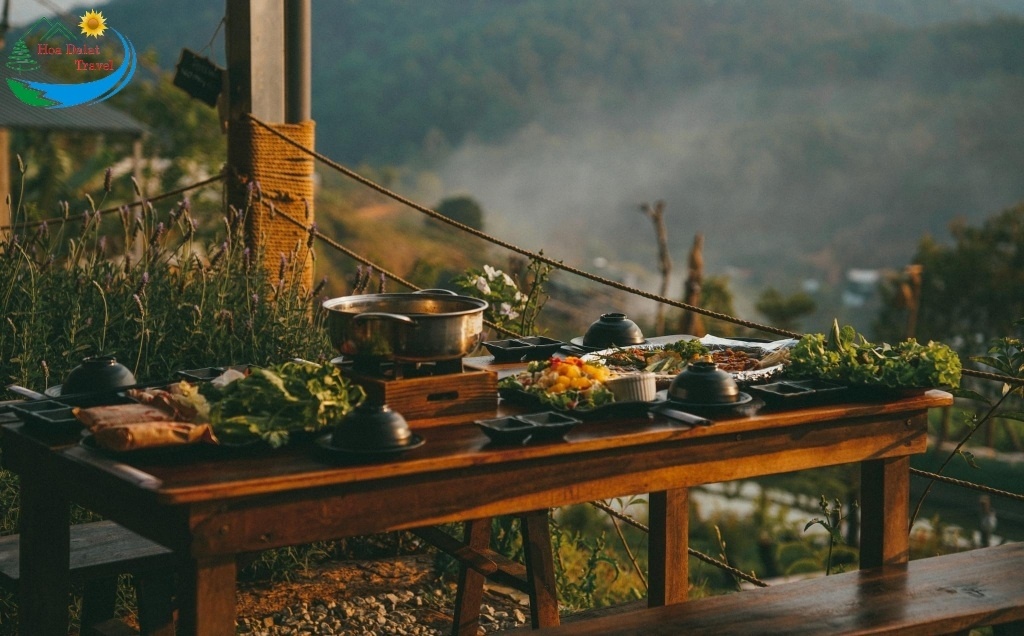 Quán Heo May BBQ Đà Lạt, ngồi ăn nướng với view đồi cực đỉnh